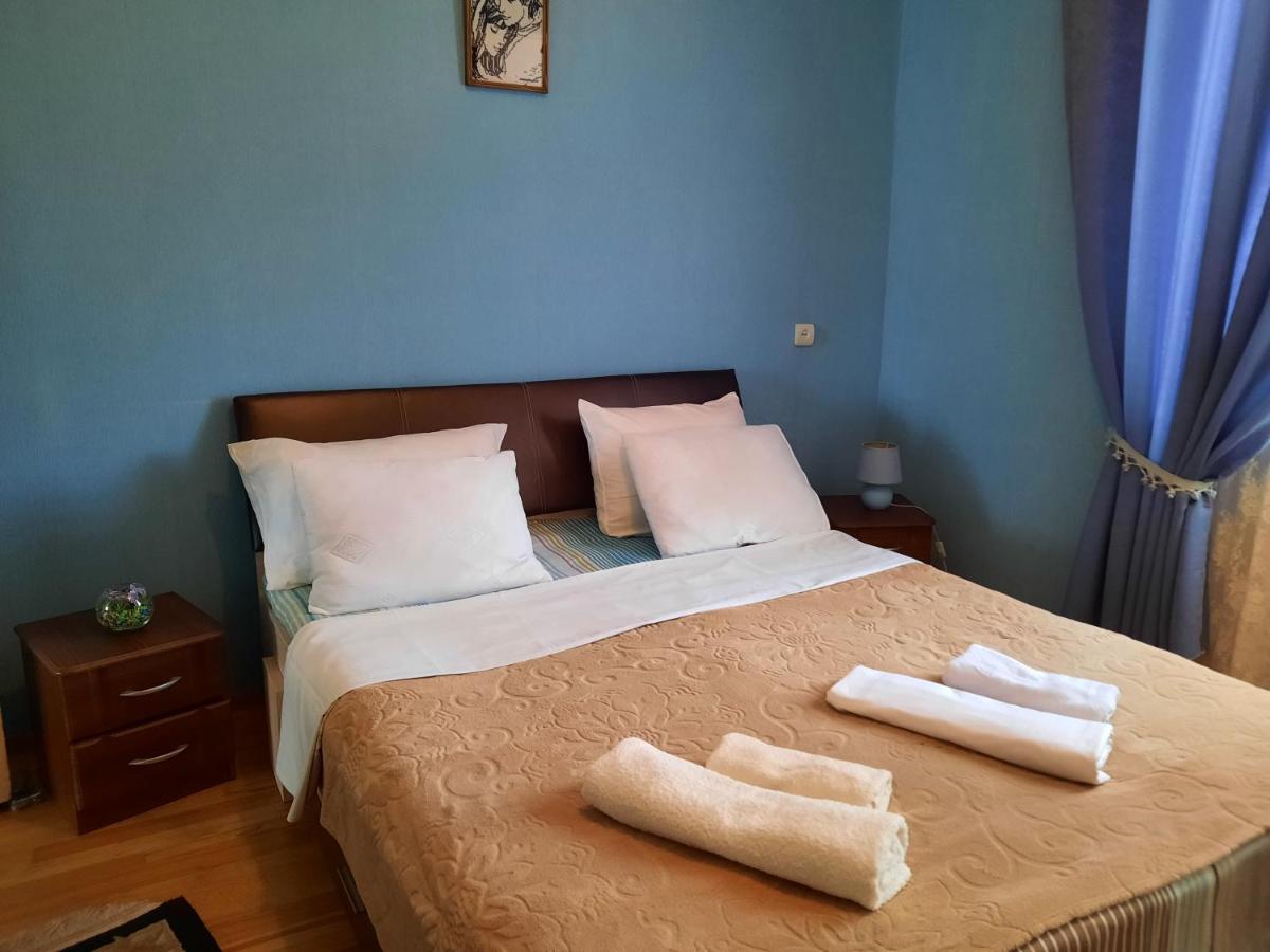 Sisi Guest House Kutaisi Bagian luar foto