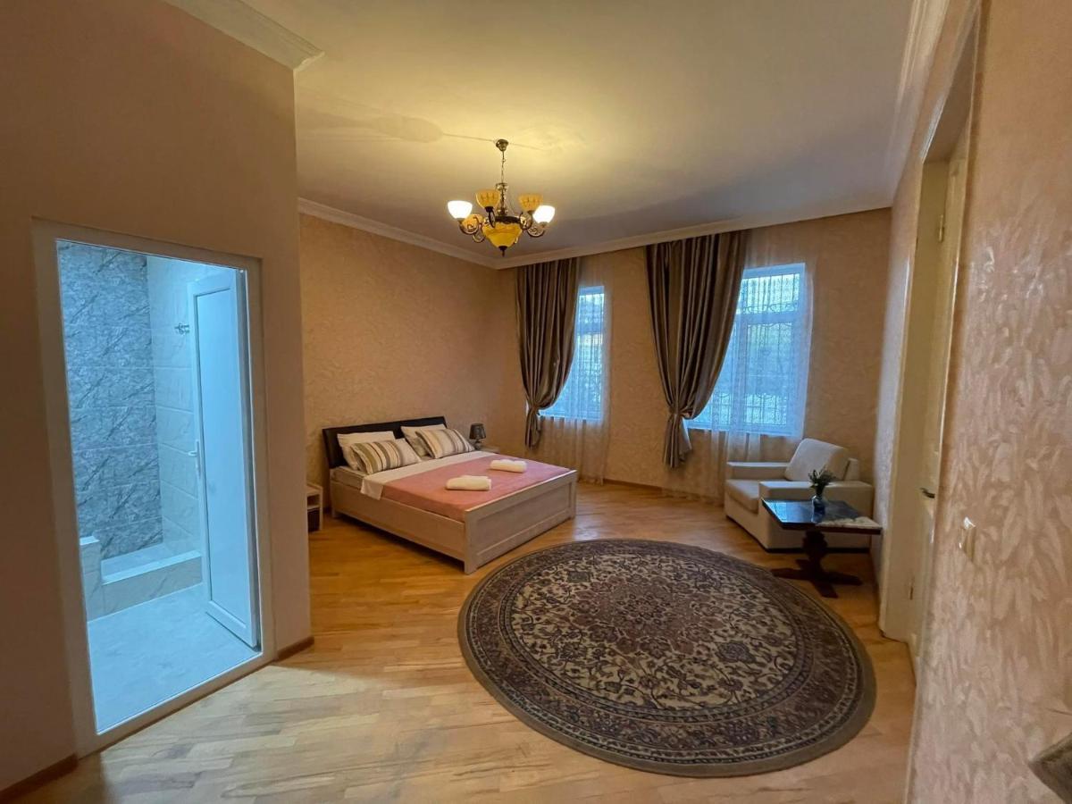 Sisi Guest House Kutaisi Bagian luar foto