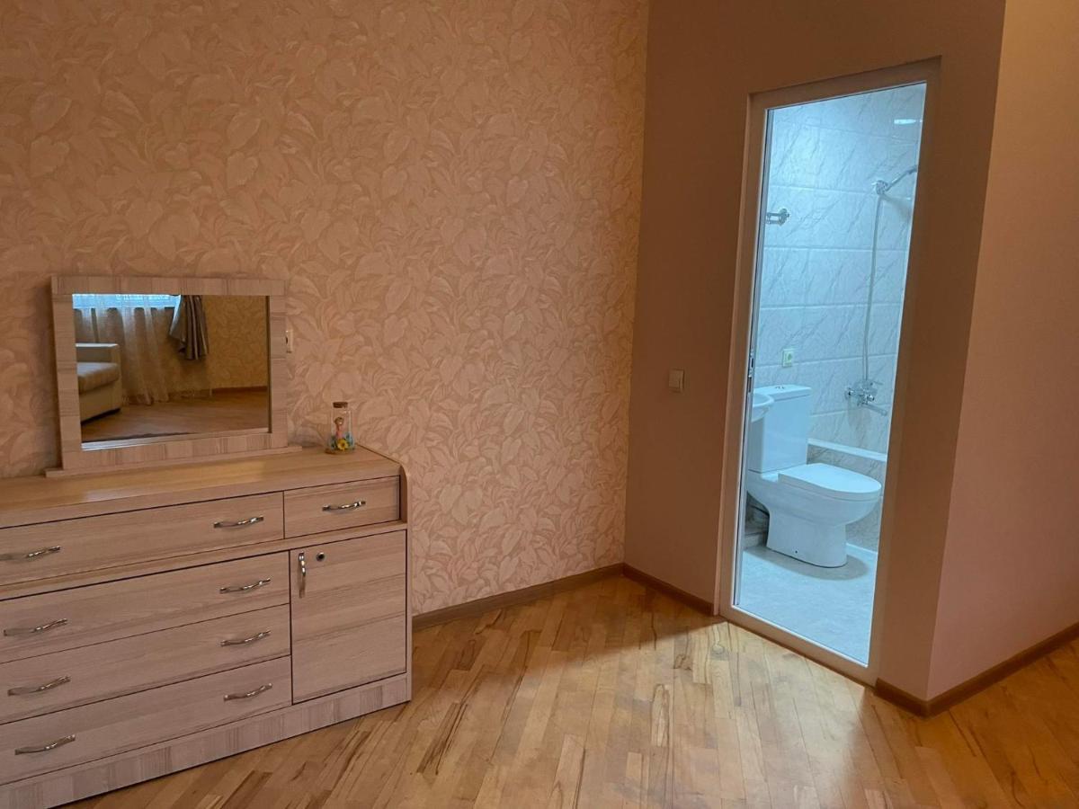 Sisi Guest House Kutaisi Bagian luar foto