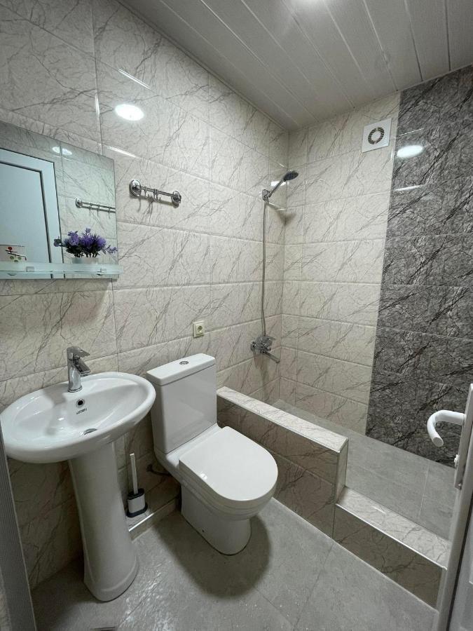 Sisi Guest House Kutaisi Bagian luar foto