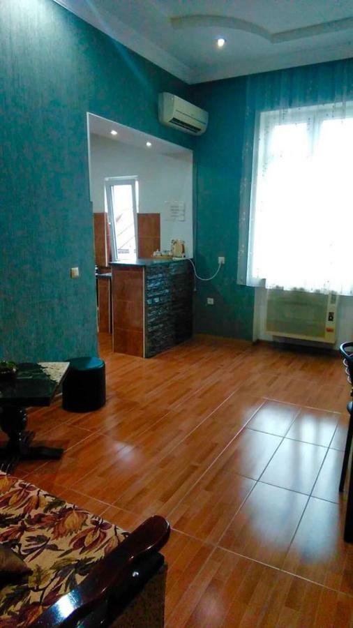 Sisi Guest House Kutaisi Bagian luar foto